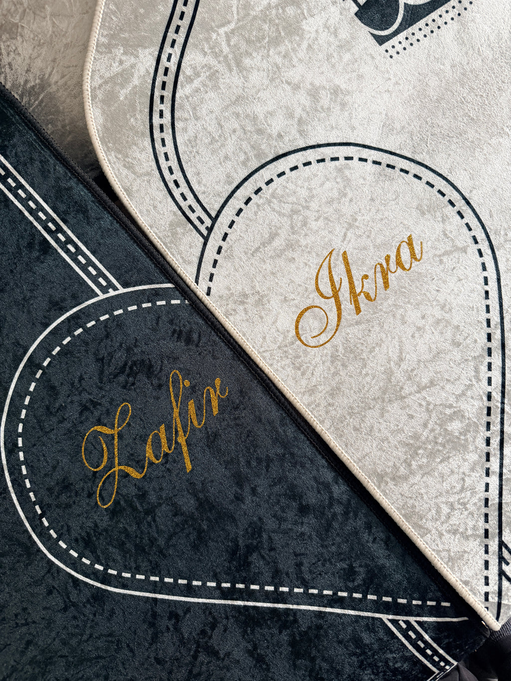 Al - Haram Design Personalised Couple Prayer Mat Set with Heart Design