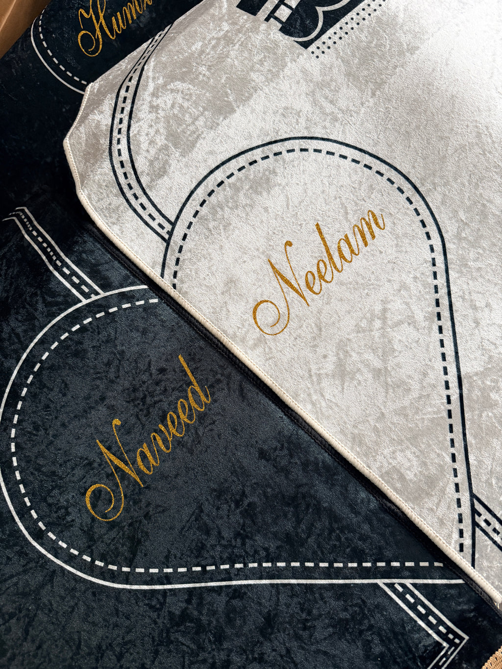 Al - Haram Design Personalised Couple Prayer Mat Set with Heart Design