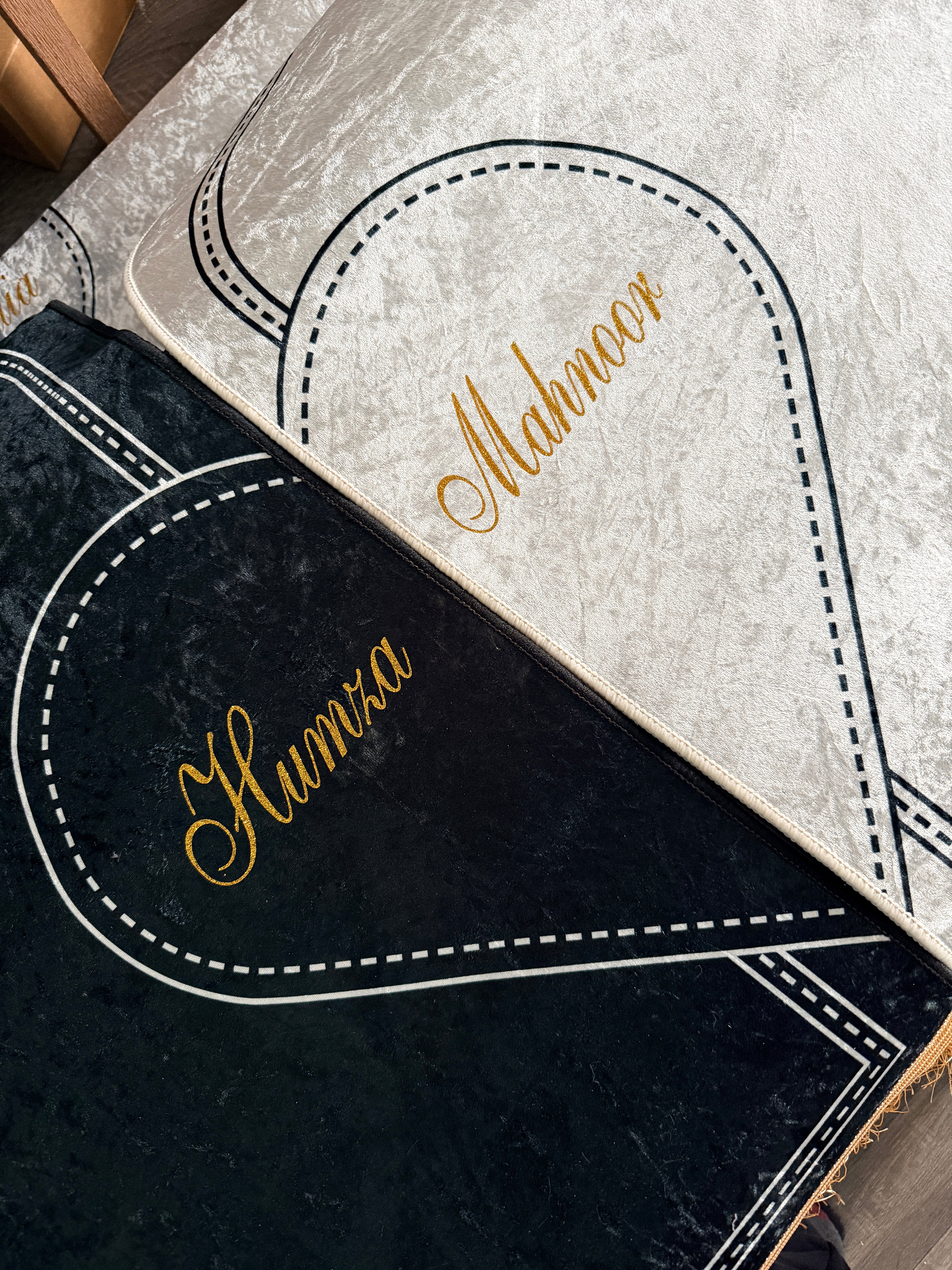 Al - Haram Design Personalised Couple Prayer Mat Set with Heart Design
