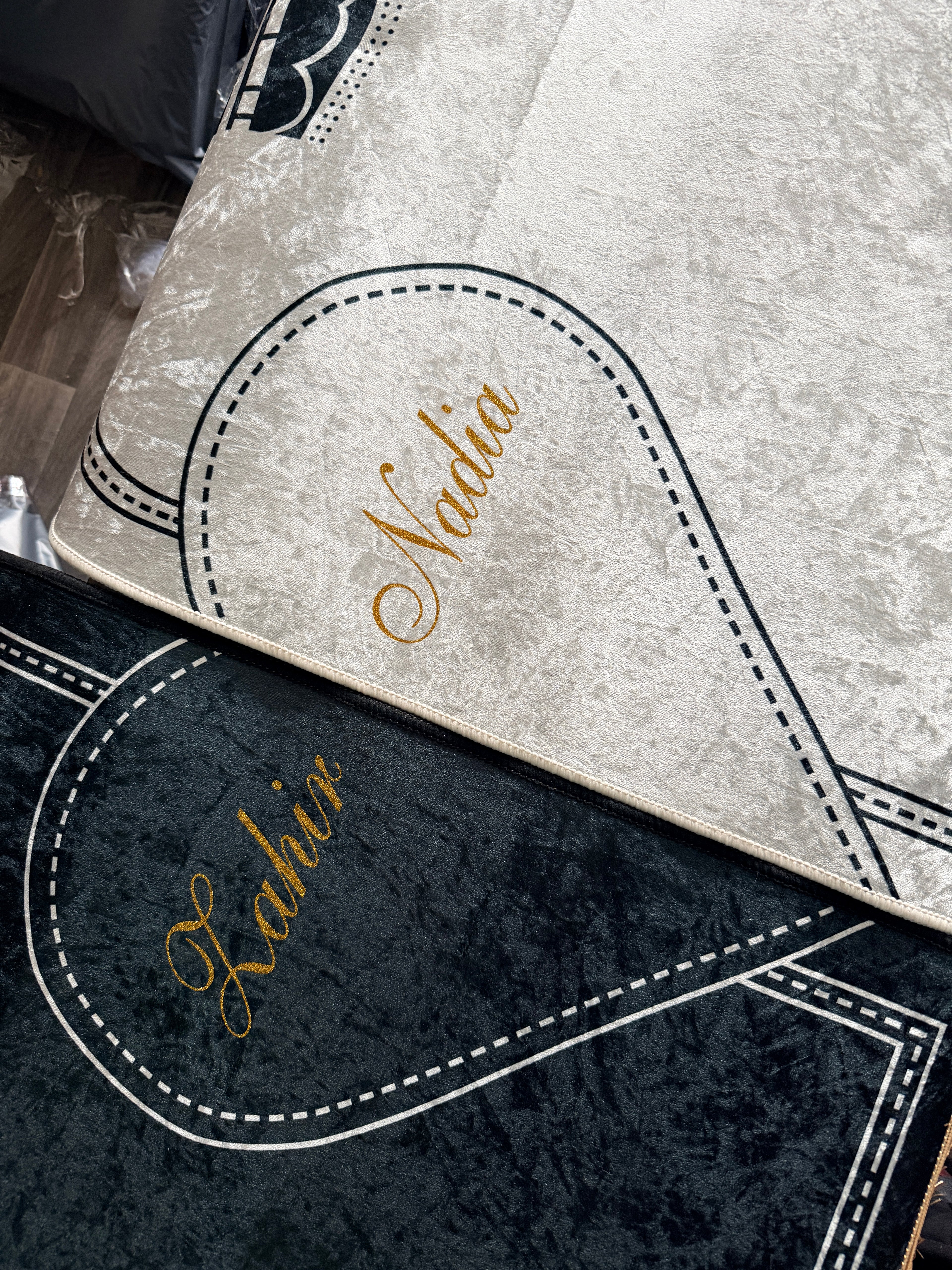 Al - Haram Design Personalised Couple Prayer Mat Set with Heart Design