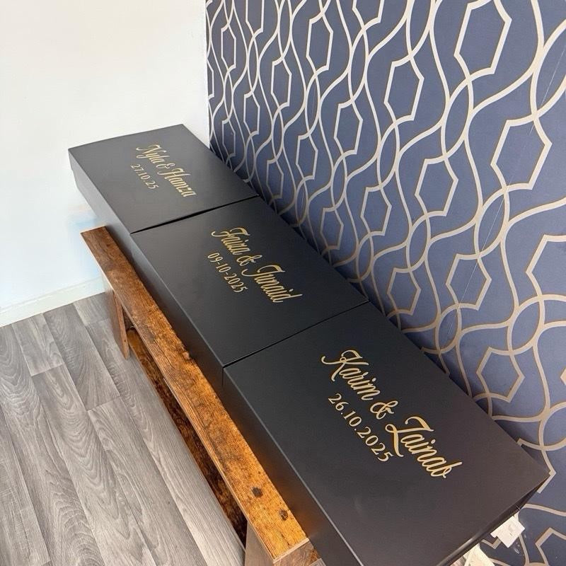 Personalised Couple Prayer Mats Gift Box– Custom Prayer Mats & Tasbeeh
